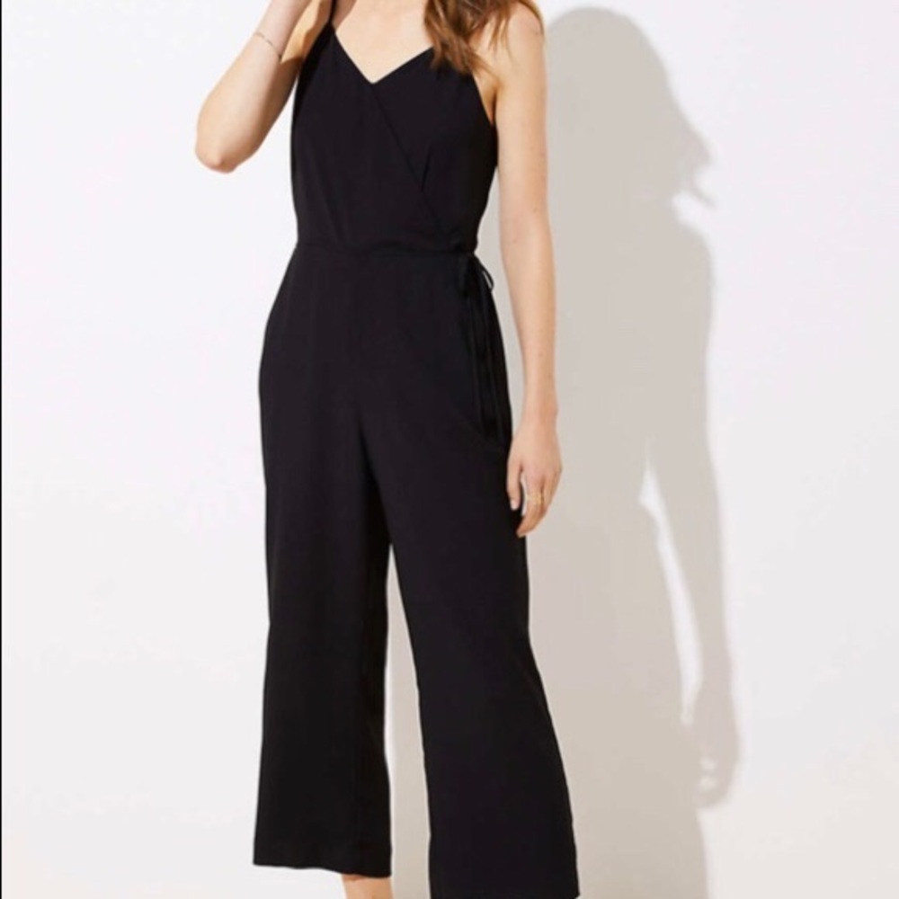 LOFT Sz 0 Black Spaghetti Strap Cropped Jumpsuit